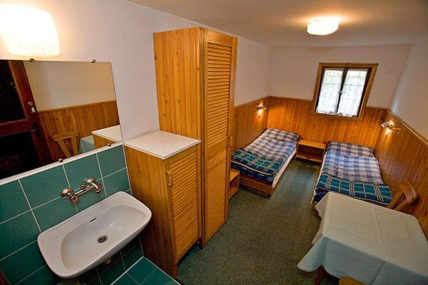 Schronisko Pttk Samotnia Hostel Karpacz Szoba fotó