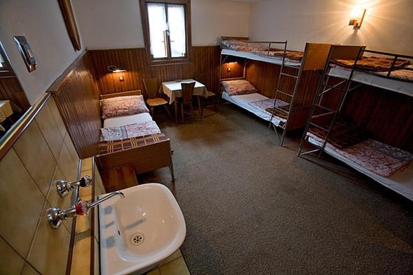Schronisko Pttk Samotnia Hostel Karpacz Szoba fotó